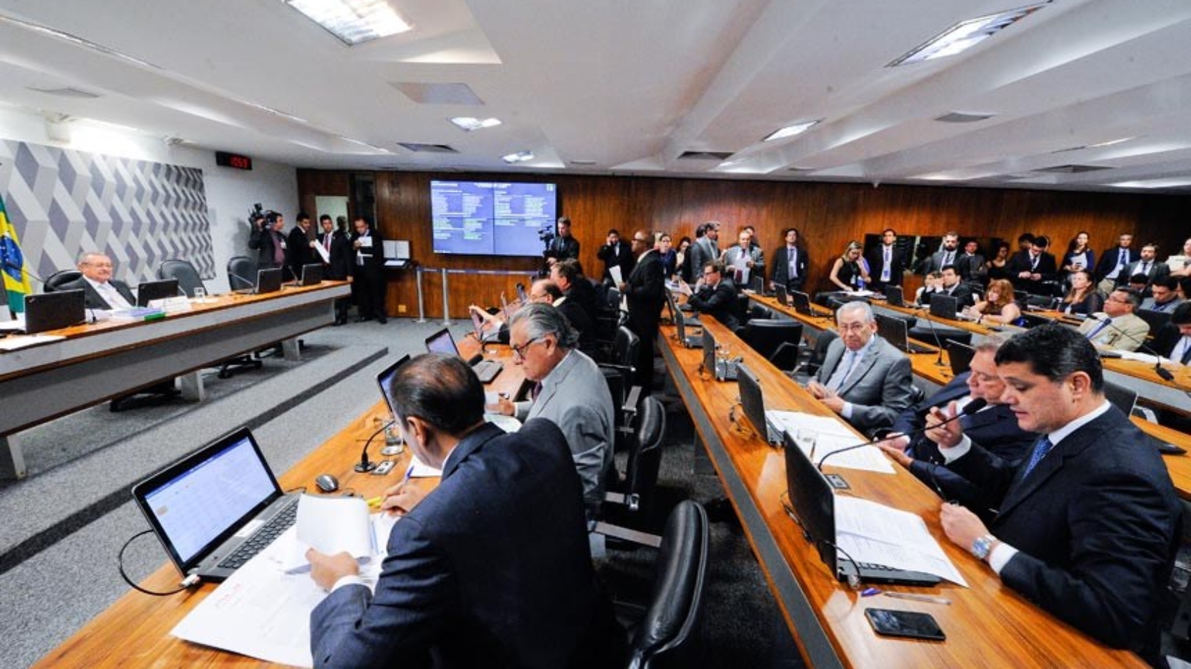 Rede-Peteca-CCJ-Crédito-Edilson-Rodrigues-Agencia-Senado