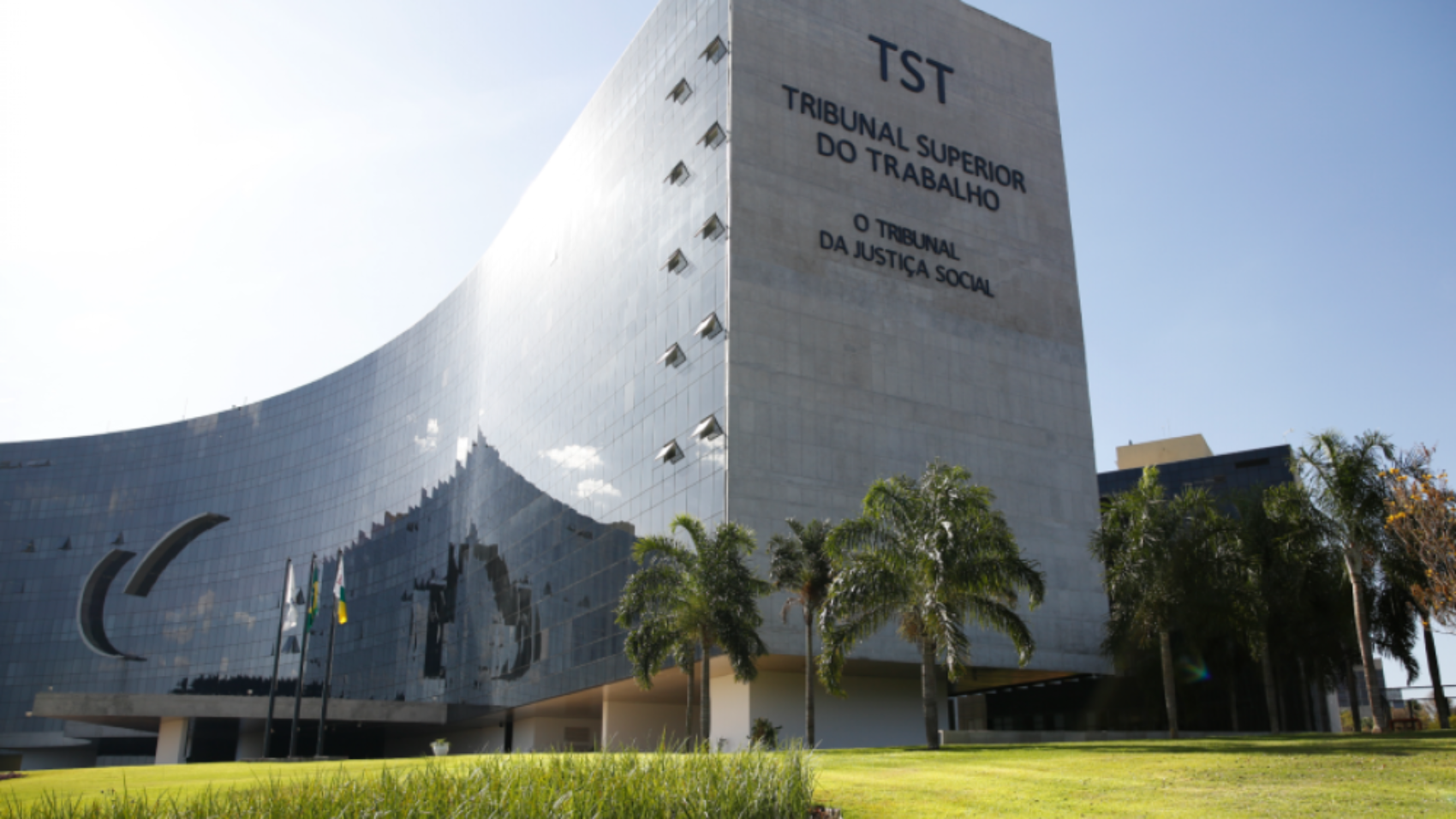 Fachada Justiça Social (2)